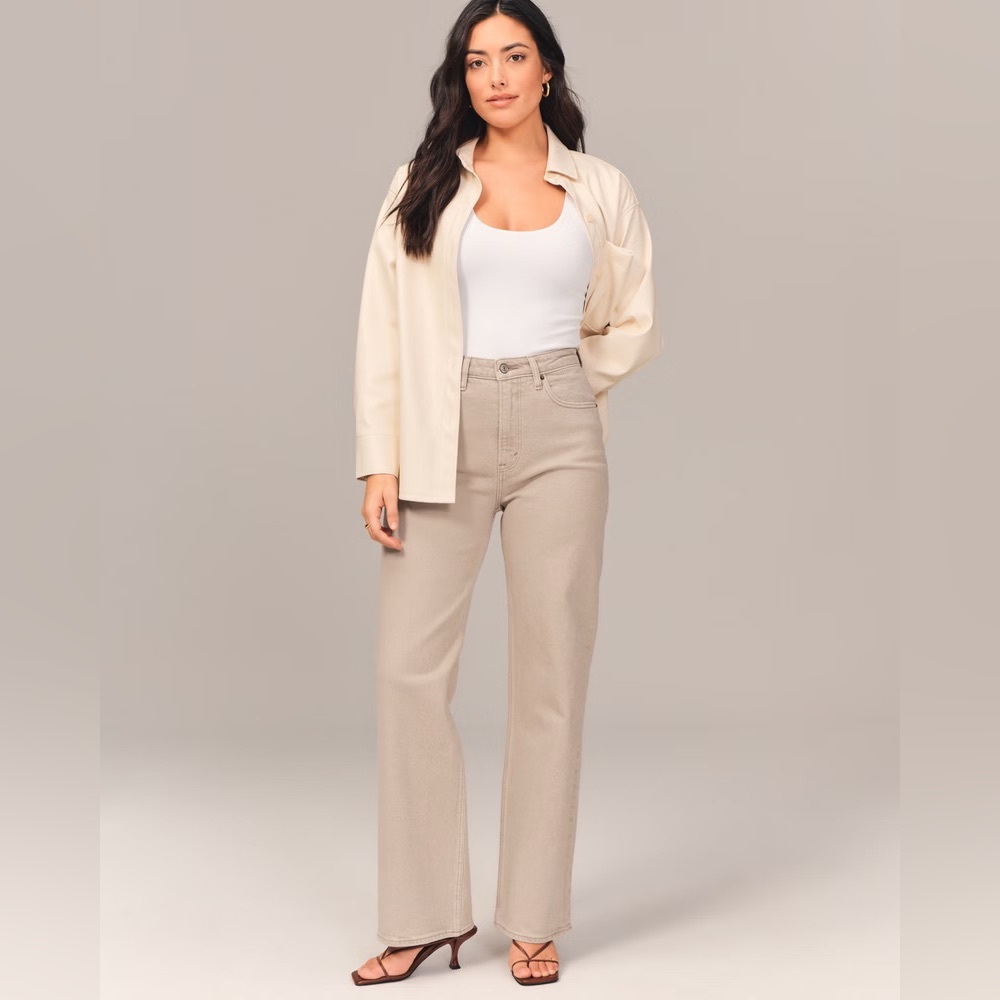 *NWT*Abercrombie & Fitch- Curve Love High Rise 90s Relaxed Jean- 26 X-LONG - Oat